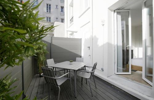 Parc-de-Montsouris Apartment | Stay in a Designer Apartment with Private Terrace