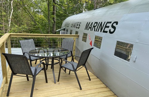 Deerbrook House | Experience History in a 1941 WWII Douglas DC-3 Airliner