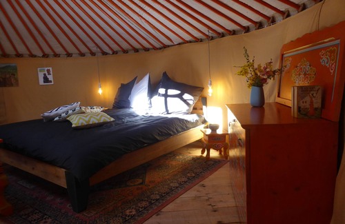 Peyrat-le-Chateau Bed & Breakfast | Unique Yurt Stay at Ferme des Ânes with Spa & Pool Access