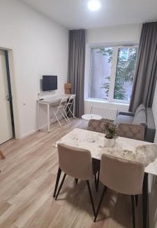 Liberty Avenue Apartment | Discover Kaunas: LA51 - Pet & Child Friendly with Free Parking