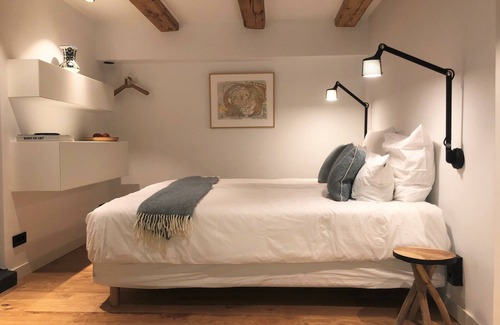 Oostelijke Eilanden en Kadijken Bed & Breakfast | Experience a 10/10 Rated Stay in Our Historic House