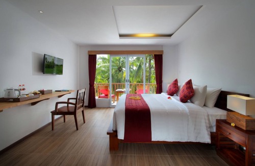 Melayang Resort | Relax in a Serene Retreat Near Ubud with Pool & Breakfast