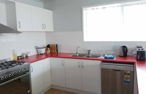 Seaspray House | Experience SeaSpray with Breathtaking Views and Family-Friendly Amenities