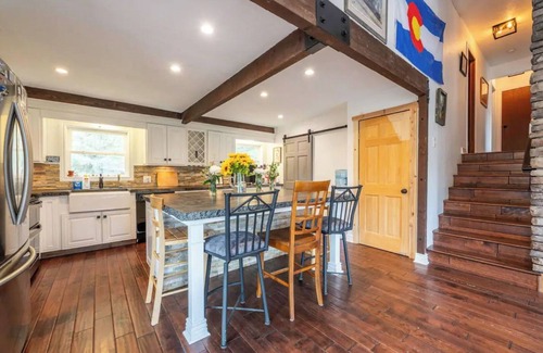 Idaho Springs Cabin | Experience the Rockies: 10/10 Rated Family-Friendly Stay