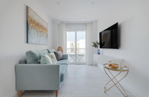 Torrevieja Apartment | Discover Torrevieja: City Retreat with Ocean View