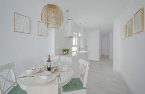 Torrevieja Apartment | Discover Torrevieja: City Retreat with Ocean View
