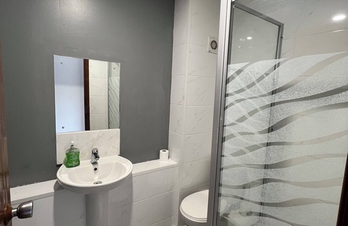 Papworth Everard Hotel | Budget-Friendly Stay Inn Express with Family Amenities