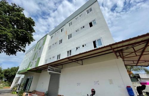 Cordova Hotel | Budget-Friendly Stay Inn Mactan: Family-Oriented Comfort