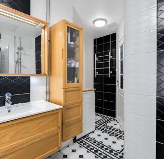 Hietalahti Apartment | Kamppi Seaside Apartment: Family-Friendly Stay with High Ratings