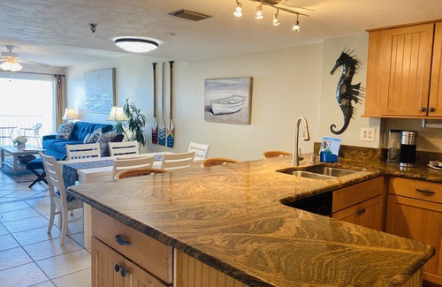 North Redington Beach Condo | Experience Beachfront Bliss with Ocean Views and Spa Access