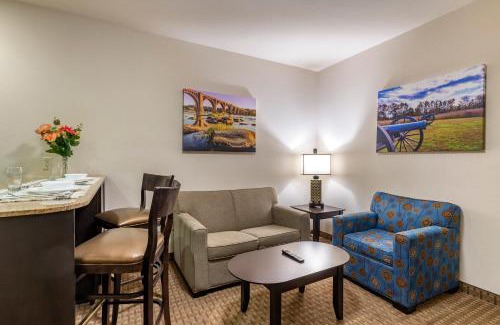 Hopewell Hotel | Family-Friendly Stay-Over Suites in Fort Gregg-Adams Area