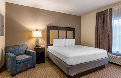 Hopewell Hotel | Family-Friendly Stay-Over Suites in Fort Gregg-Adams Area