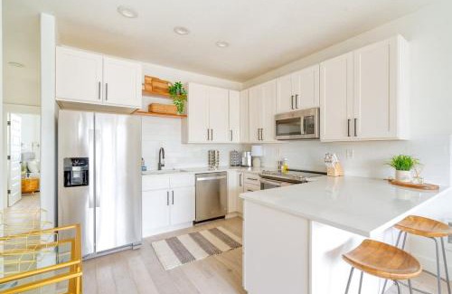 Hosford-Abernethy Apartment | Stay Portland - Perfect Portland Farmhouse Loft - Breweries & Bars