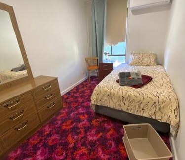 West Wyalong House | Cozy Stay @ Ray's with Hot Tub & Family-friendly Amenities