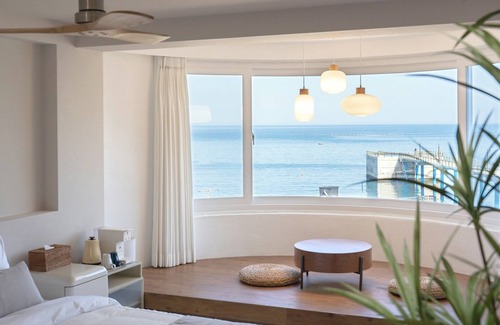 Geoje Hotel | Comfort and Convenience at Stay Saeroc with Free Breakfast