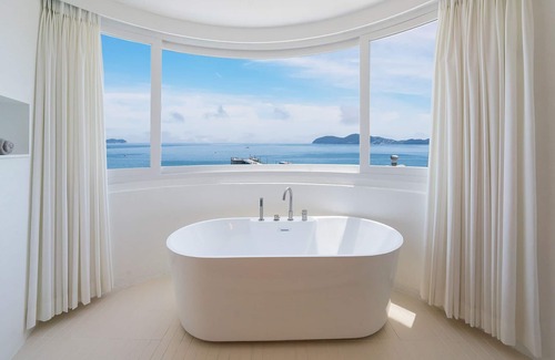 Geoje Hotel | Comfort and Convenience at Stay Saeroc with Free Breakfast