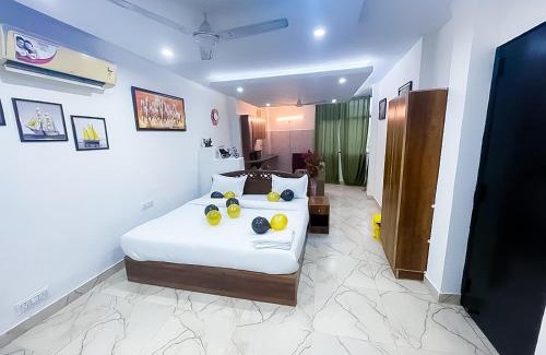 Sainik Farm Hotel | Budget-Friendly Stay Saket with Family Amenities & Breakfast