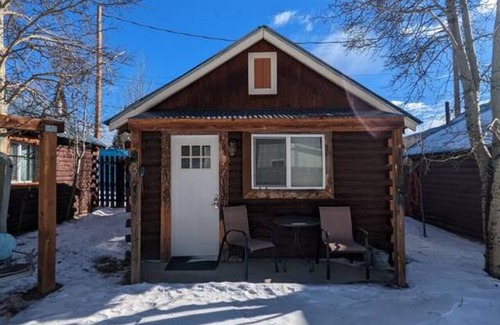 Twin Lakes Cabin | Discover Twin Lakes Cabin 3 – Pet Friendly & Lake View
