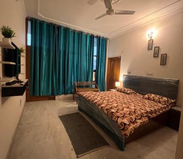 Sector 19 Apartment | Stay with Ankita