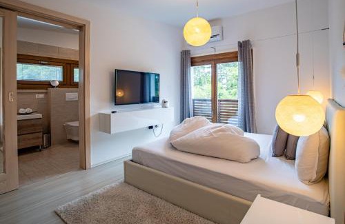 Fonyodliget House | Experience Oceanfront Comfort at Gamauf - Rated 10/10