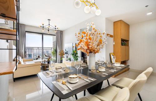 Bach Dang Riverside Apartment | Guest Rated 9.8: Stay With Me CBD Apartment, Rivergate