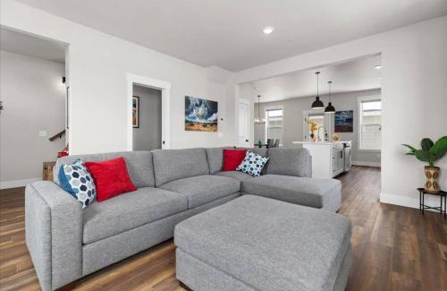 North Park House | Experience Style in a Family-Friendly Townhome Retreat