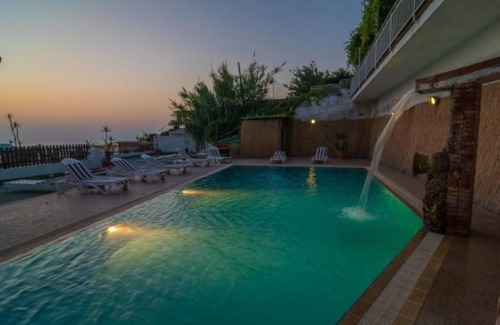 Casamicciola Terme House | Relax at Our B&B with Pool and Scenic Terrace Views