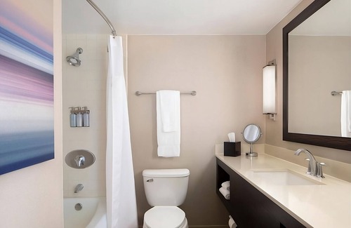 Milpitas Hotel | Convenient Stay Near San Jose Airport with Free Shuttle