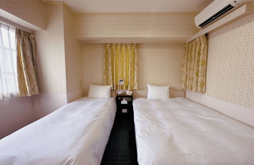 Chuo-ku Hotel | Cozy Nonsmoking Semitriple Room in Fukuoka
