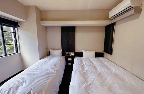 Chuo-ku Hotel | Comfortable Semitriple Stay in Fukuoka with Key Amenities