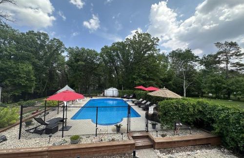 Winnipeg House | Discover Stay549: Oceanfront Oasis with Pool & Hot Tub