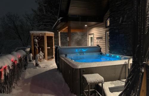 Winnipeg House | Discover Stay549: Oceanfront Oasis with Pool & Hot Tub