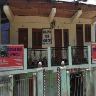 Sangla House | Discover Kailash View Homestay - Family-Friendly Escape