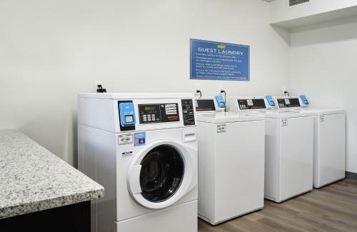 Killeen Hotel | Family-Friendly stayAPT Suites in Killeen-Fort Cavazos