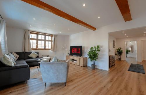 Steinsfurt Apartment | Explore SCHLOSSBERG RESIDENCES: Pet-Friendly Oceanfront Retreat