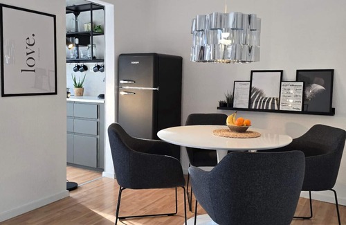 Bad Oeynhausen Apartment | STAYaWHILE App. DELUXE - temporary rental - HDZ, BaliTherme, GOP, free parking