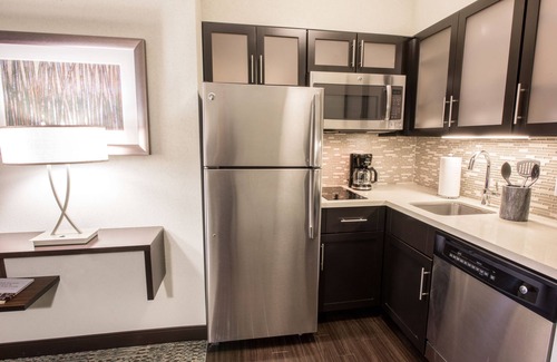 Newtonville Hotel | Experience Comfort at Staybridge Suites Albany Wolf Rd