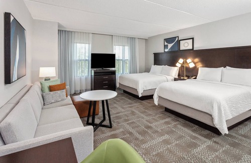 Newtonville Hotel | Experience Comfort at Staybridge Suites Albany Wolf Rd