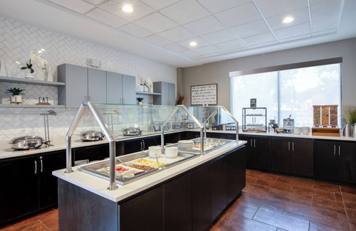 East Point Hotel | Discover Staybridge Suites Atlanta Airport: Top-Rated Comfort