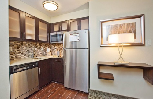 Sweetbriar Hotel | Guest Rated Staybridge Suites Austin South with Pool & Spa