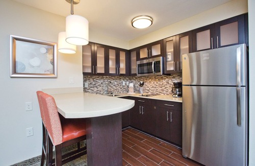 Sweetbriar Hotel | Guest Rated Staybridge Suites Austin South with Pool & Spa