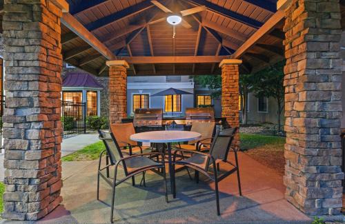 Round Rock West Hotel | Pet-Friendly Staybridge Suites in Round Rock, TX