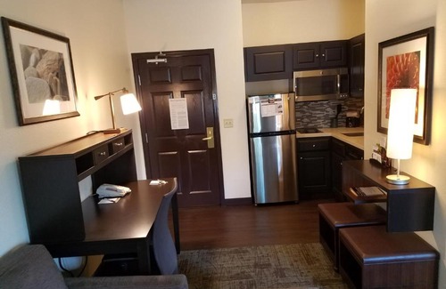 West Chester Hotel | Explore Staybridge Suites - Cincinnati North, IHG Hotel Awaits