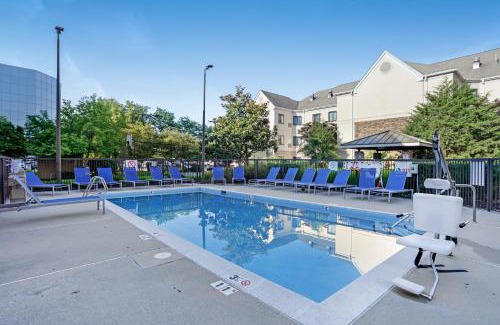 Columbia Hotel | Cozy Staybridge Suites Columbia - Baltimore with Ocean Views