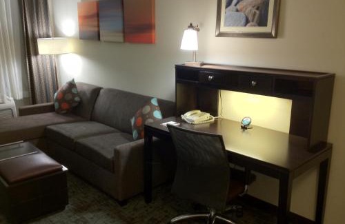Tuttle West Hotel | Discover Staybridge Suites Columbus-Dublin: Pet-Friendly Retreat