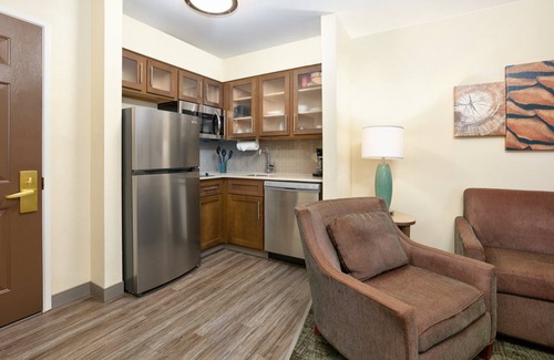 Corning Hotel | Discover Staybridge Suites Corning: Family-Friendly Comfort