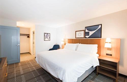 Thornton Hotel | Guest Rated: 9.1 at Staybridge Suites - Denver North