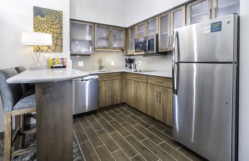 Florence Hotel | Exceptional Staybridge Suites Florence: Pet-Friendly Comfort