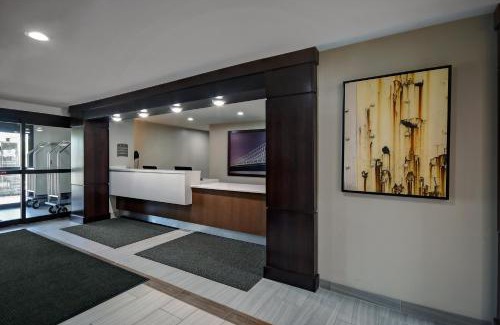 Holland Hotel | Pet-Friendly Staybridge Suites in Holland - Rated 8/10