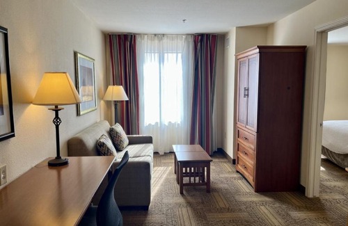 Barker Hotel | Comfortable Staybridge Suites Houston - Willowbrook Awaits